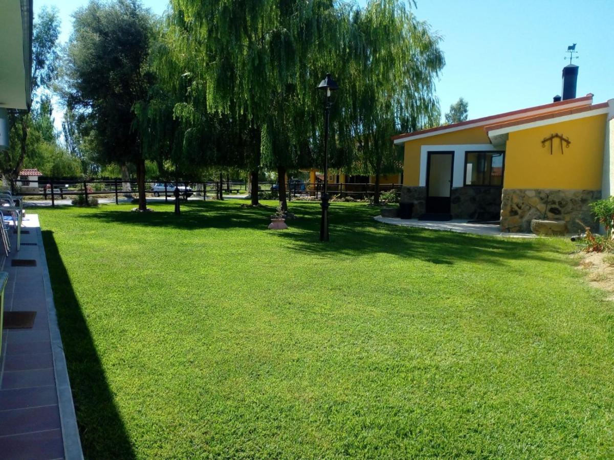 La Posada Hipica Rosalejo  المظهر الخارجي الصورة